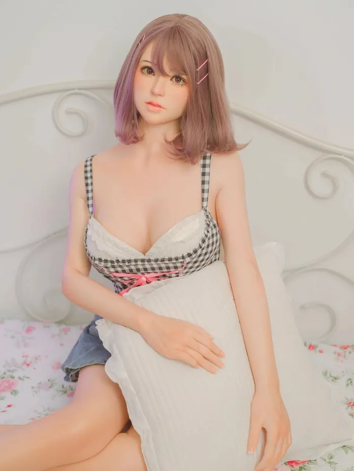 F4722160cm53ft34kg 21 B Cup Asian Real Silicone Chinese Sex DollBezlya Doll Bezlya Male Sex Toys
